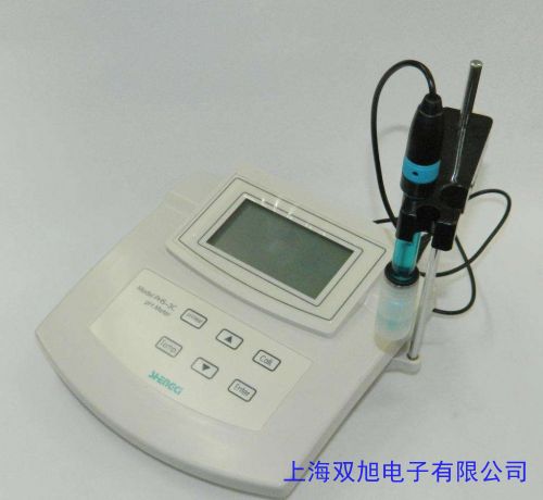 便攜式pH/電導率/溶解氧儀SX736